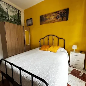 santa-isabel-low-cost-apartment-rooms.es-andalucia.com/