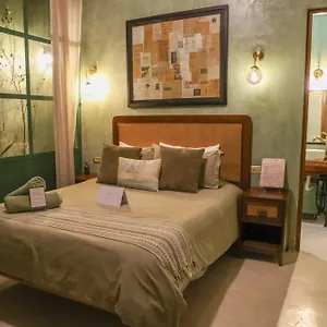 Bed & Breakfast Kuka Y Letras 