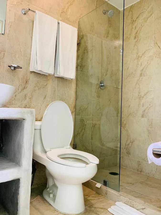 Villa Antilope Cancun Bed & Breakfast